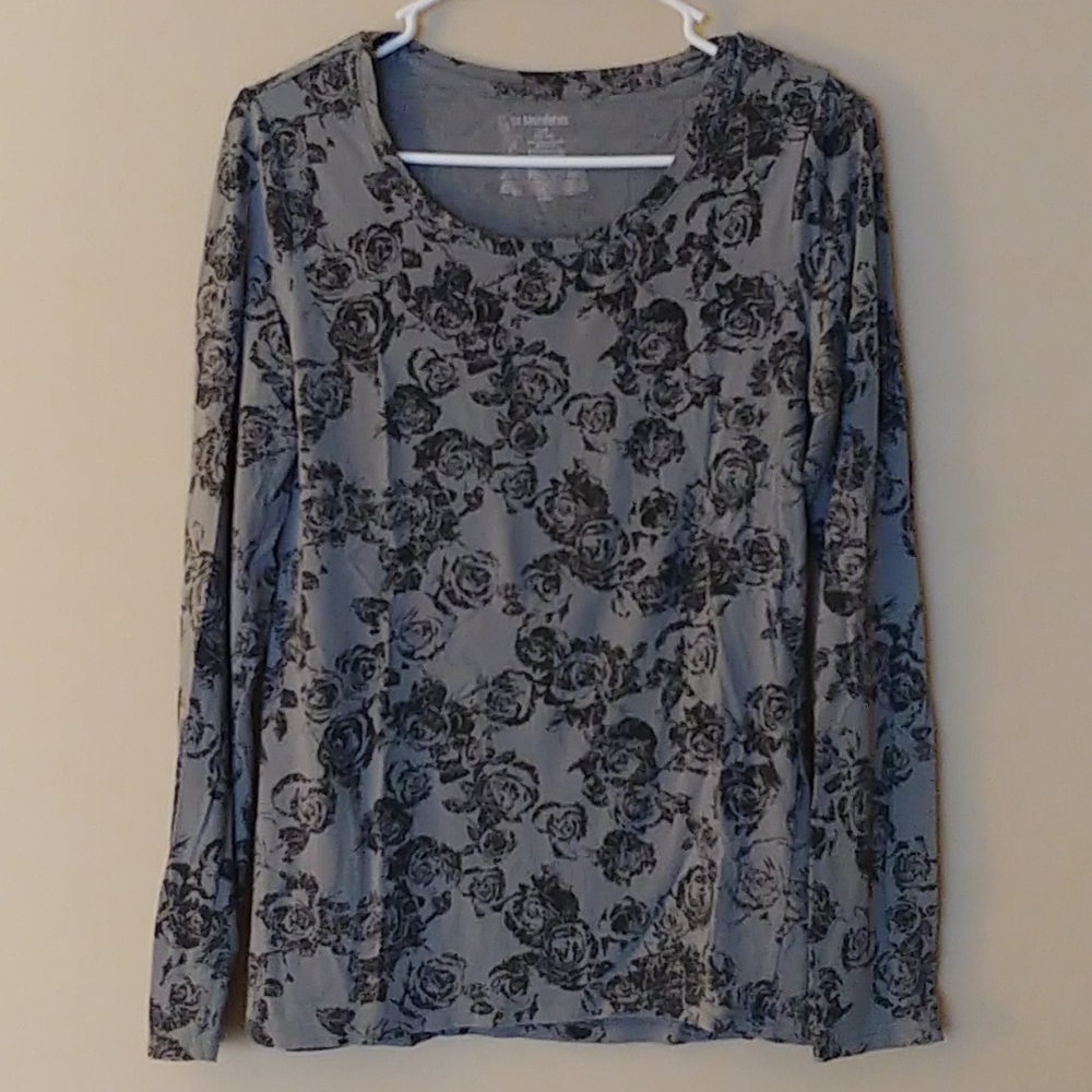Gray long sleeve